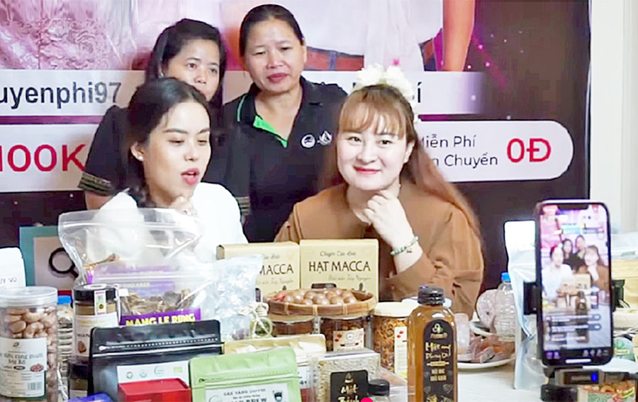 chuyen-doi-so-giup-nhieu-khach-hang-thay-doi-goc-nhin-voi-nong-san-gia-lai-anh-tn.jpg