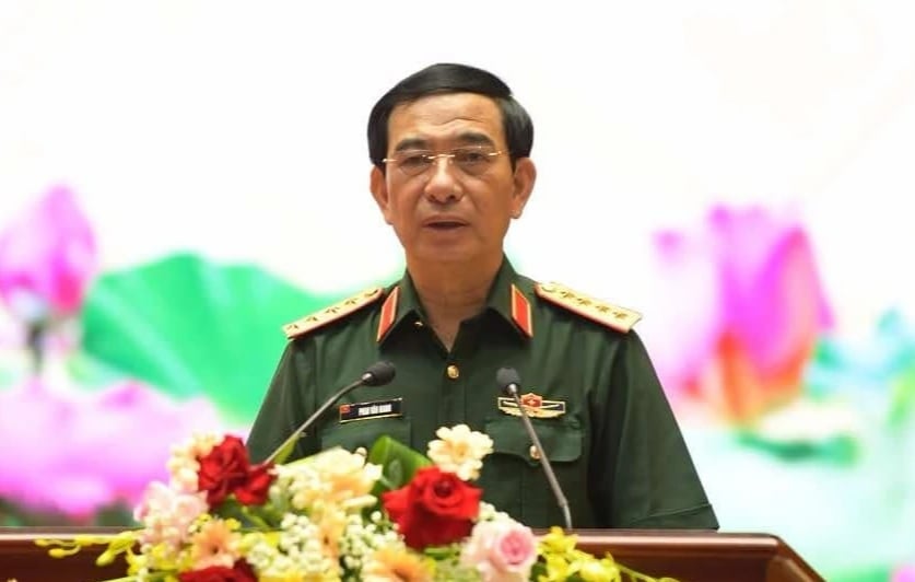 Đại tướng Phan Văn Giang: '12 giờ đêm, tôi vẫn trả lời văn bản' - Ảnh 1.
