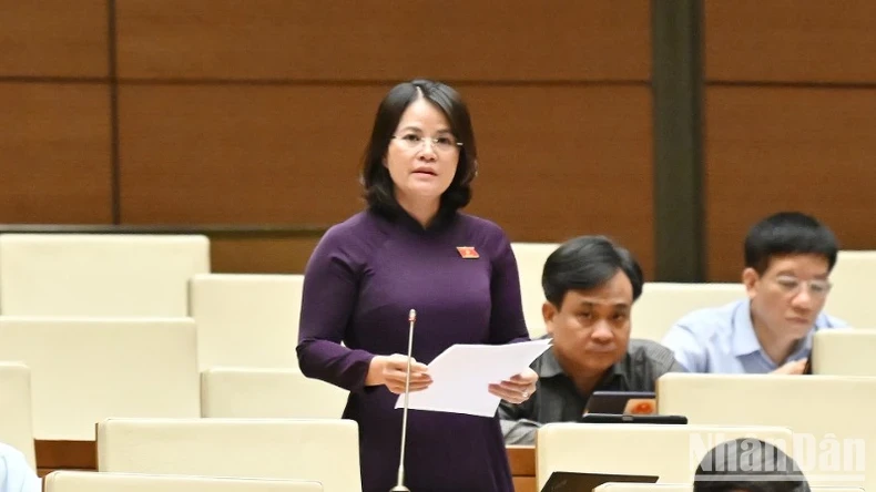 Đại biểu Nguyễn Hoàng Bảo Trân (Bình Dương). (Ảnh: THỦY NGUYÊN)