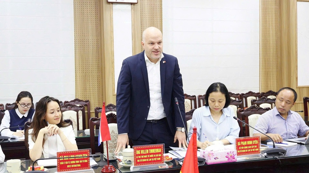 M. Willem Timmerman, Premier Secrétaire en charge de l'eau et du climat, Ambassade du Royaume des Pays-Bas au Vietnam a hautement apprécié la détermination de la province de Hai Duong à travers l'élaboration d'une feuille de route pour la mise en œuvre du Projet.