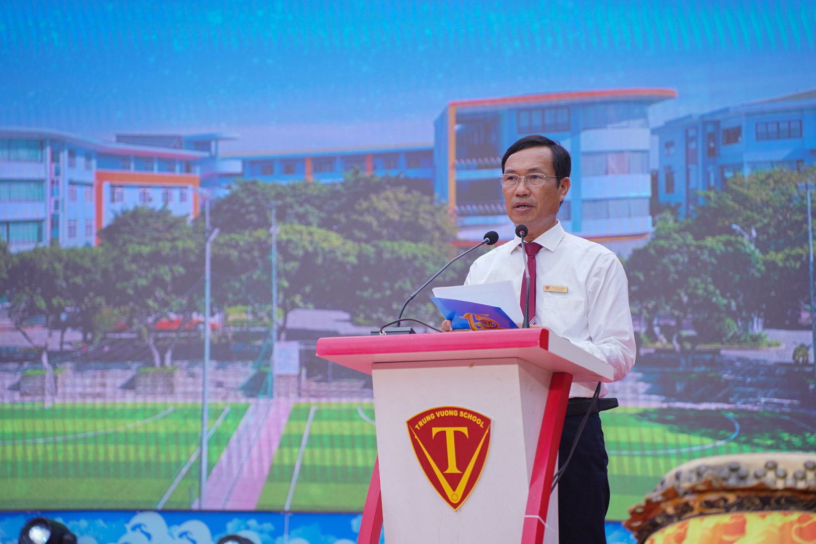 โรงเรียนจุงเวืองฉลองครบรอบ 15 ปี