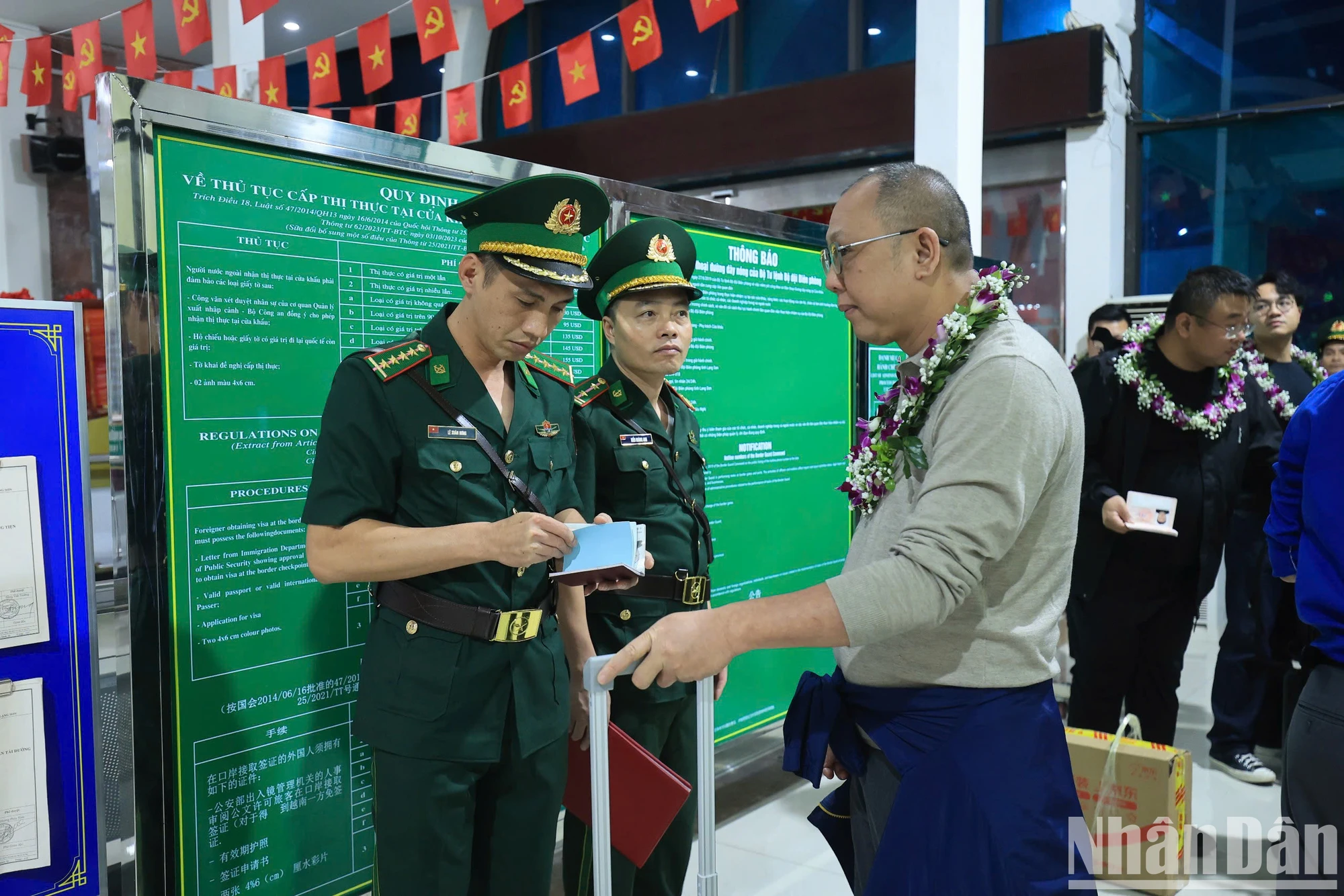 Những vị khách đầu tiên “nối lại” hành trình 5 năm tàu liên vận quốc tế Việt-Trung ảnh 9