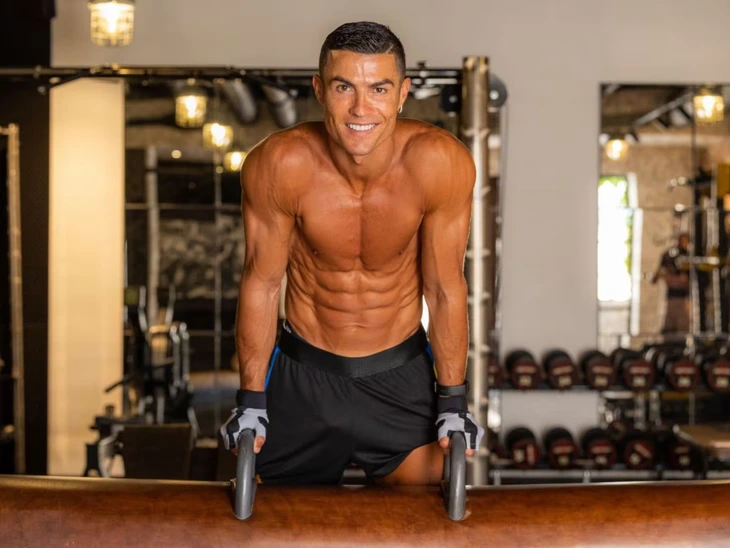 Ronaldo - Ảnh 2.
