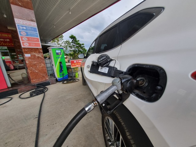 Giá xăng dầu hôm nay 27.5.2025:  - Ảnh 1.