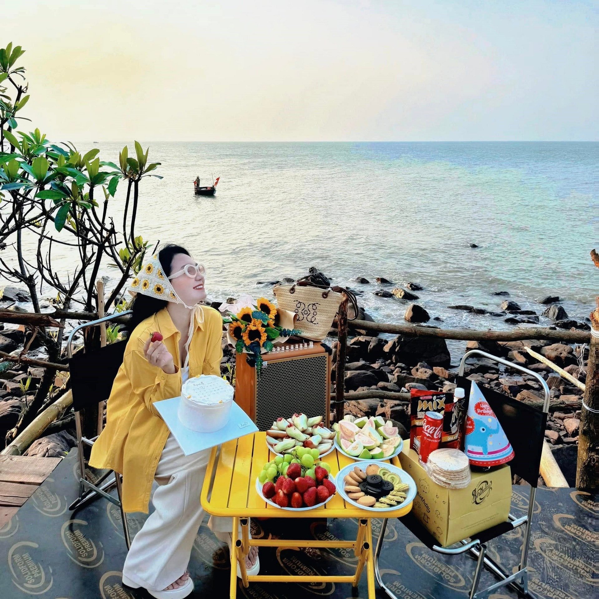 Playa Phan Hoai Thu.jpg