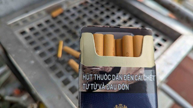 Hút thuốc lá khiến ung thư phổi kháng thuốc   - Ảnh 1.