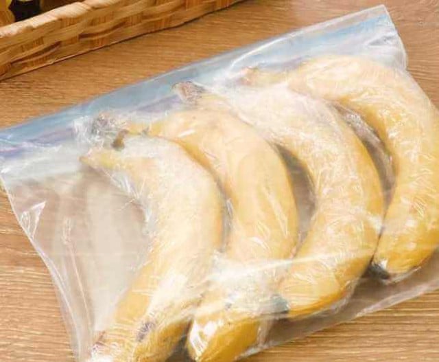 Cách bảo quản chuối chín trong tủ lạnh đơn giản nhưng vẫn giữ được tươi ngon- Ảnh 2.
