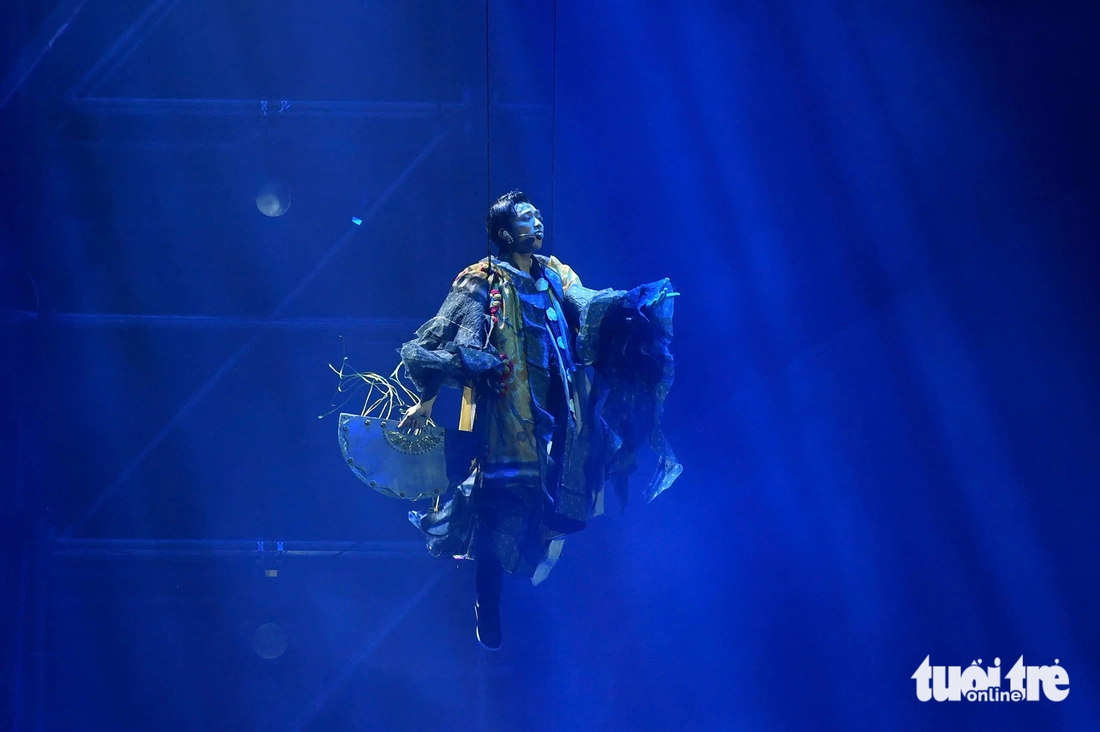 Concert All-Rounder: Soobin có nhiều điều đáng thèm muốn, 'không ai chơi lại em tôi được rồi' - Ảnh 9.