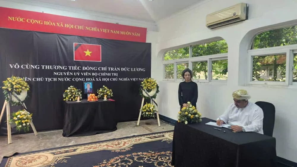 Libro de condolencias (Fuente: Embajada de Vietnam en Tanzania)
