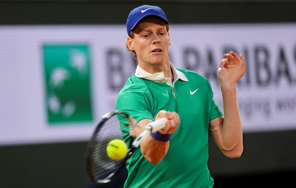 Alcaraz, Sinner khởi đầu ấn tượng tại Roland Garros - 3