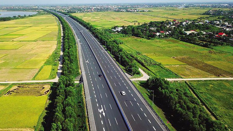 Ergänzung und Komplettierung des Investitionsplans zum Ausbau der östlichen Nord-Süd-Autobahnabschnitte im PPP-Verfahren.