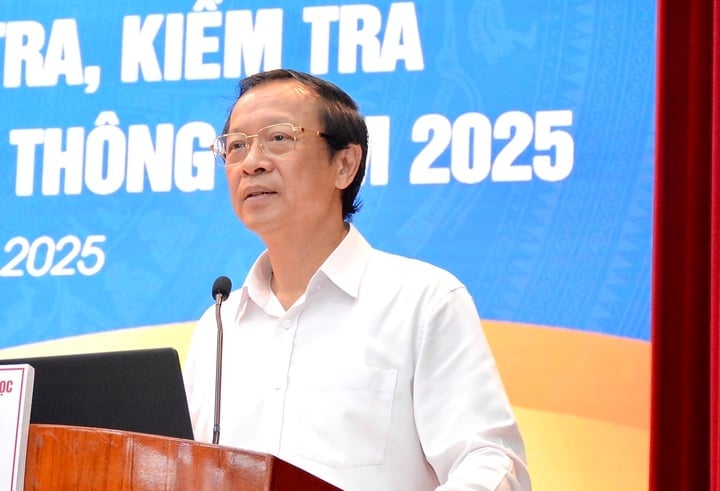  Der stellvertretende Minister für Bildung und Ausbildung, Pham Ngoc Thuong, hat heute Morgen eine Rede gehalten.
