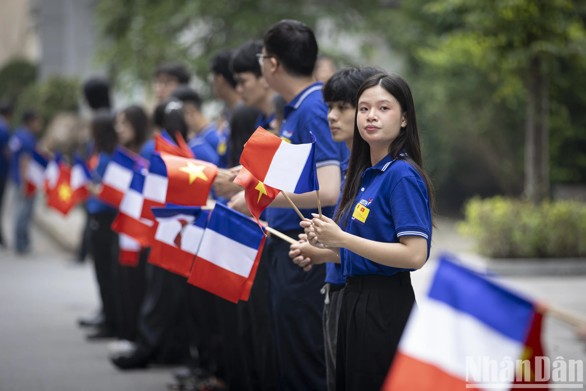 [Ảnh] Phó Chủ tịch nước Võ Thị Ánh Xuân cùng Tổng thống Pháp Emmanuel Macron và Phu nhân thăm Trường đại học Khoa học và Công nghệ Hà Nội ảnh 1