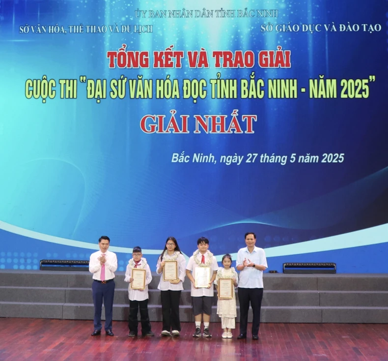 Trao giải Cuộc thi “Đại sứ văn hóa đọc tỉnh Bắc Ninh năm 2025” ảnh 3