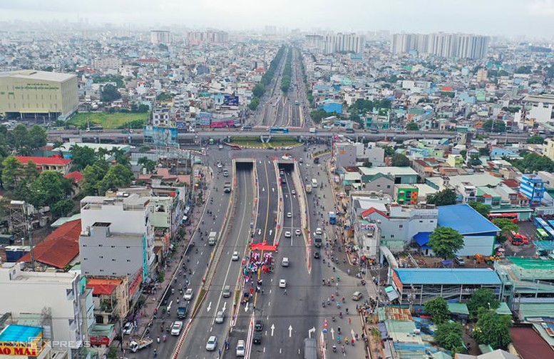 การบังคับใช้กฎหมายอันเข้มงวด ประเทศที่เข้มแข็ง - ภาพที่ 1