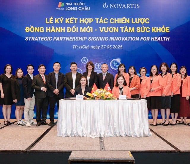  Nhà thuốc Long Châu hợp tác Novartis đưa giải pháp điều trị tiên tiến đến người Việt  - Ảnh 1.
