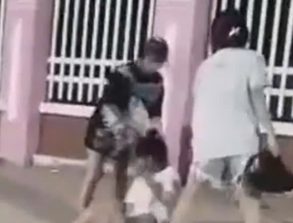 Thêm 2 vụ việc đáng buồn đối với ngành giáo dục ở An Giang- Ảnh 2.