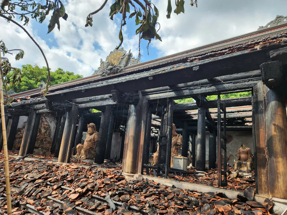 Die über 800 Jahre alte Pho Quang Pagode brannte in Phu Tho nieder