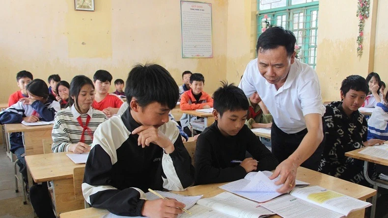 Dien Bien៖ បេក្ខជន​ចំនួន ៩ ៣១៥ នាក់​ចូលរួម​ប្រឡង​ចូល​រៀន​ថ្នាក់​ទី ១០ រូបថត ១