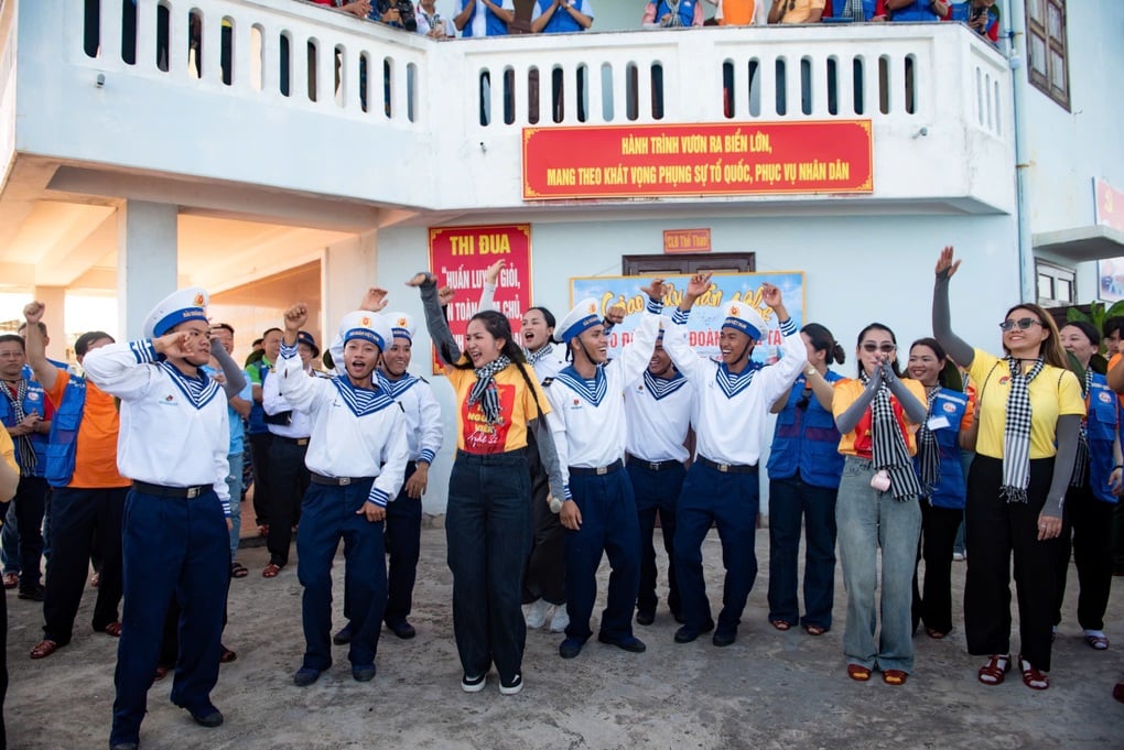 Ca sĩ Duyên Quỳnh: Cát xê lớn nhất mà tôi nhận được là tình yêu thương - 2