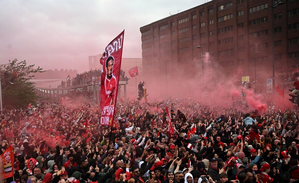 Lời kể nhân chứng vụ ô tô tông đoàn người trong lễ diễu hành của Liverpool - 2