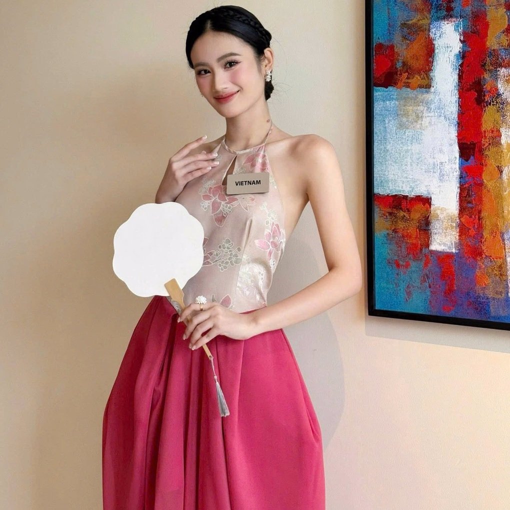 Ý Nhi lọt top 8 Hoa hậu Nhân ái, top 3 Hoa hậu Truyền thông - 3