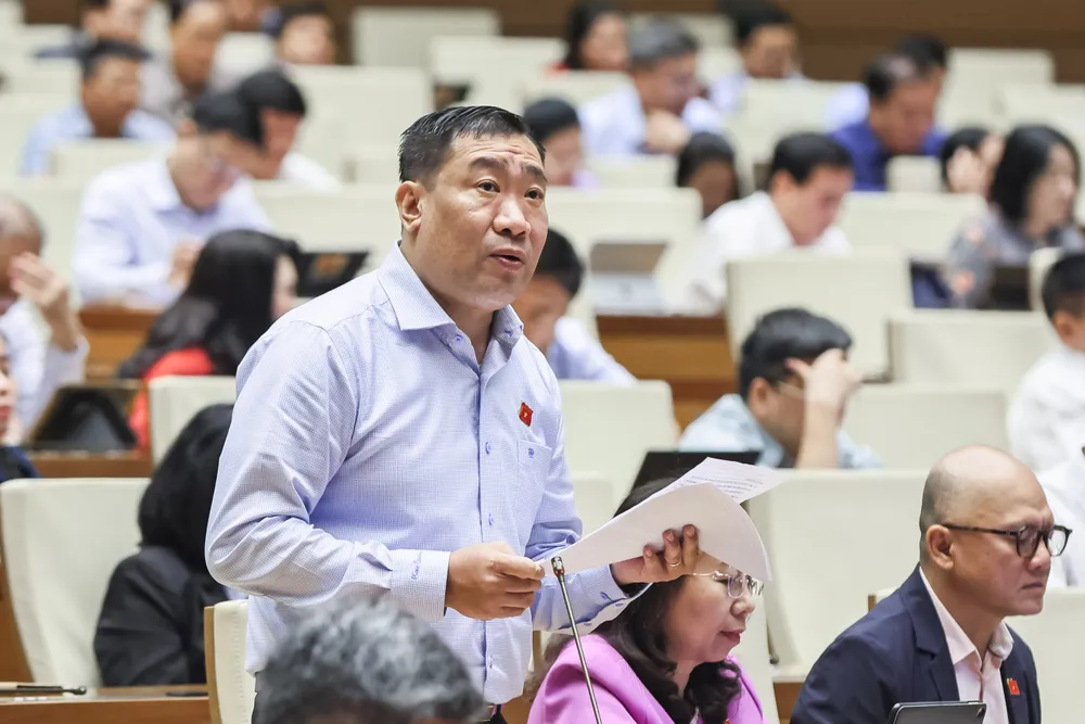 Thach Phuóc Binh.jpg