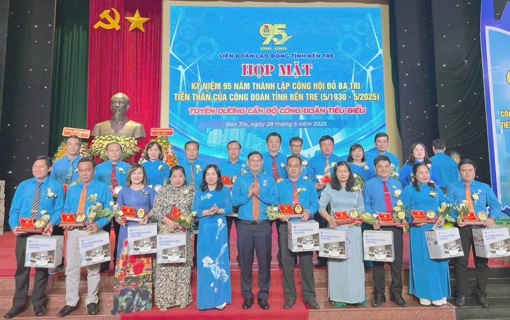 cong đoan .jpg