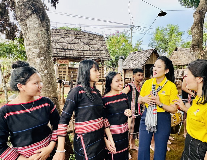 Khởi công công trình ý nghĩa - Dấu ấn thiết thực từ hành trình về nguồn - Ảnh 4.