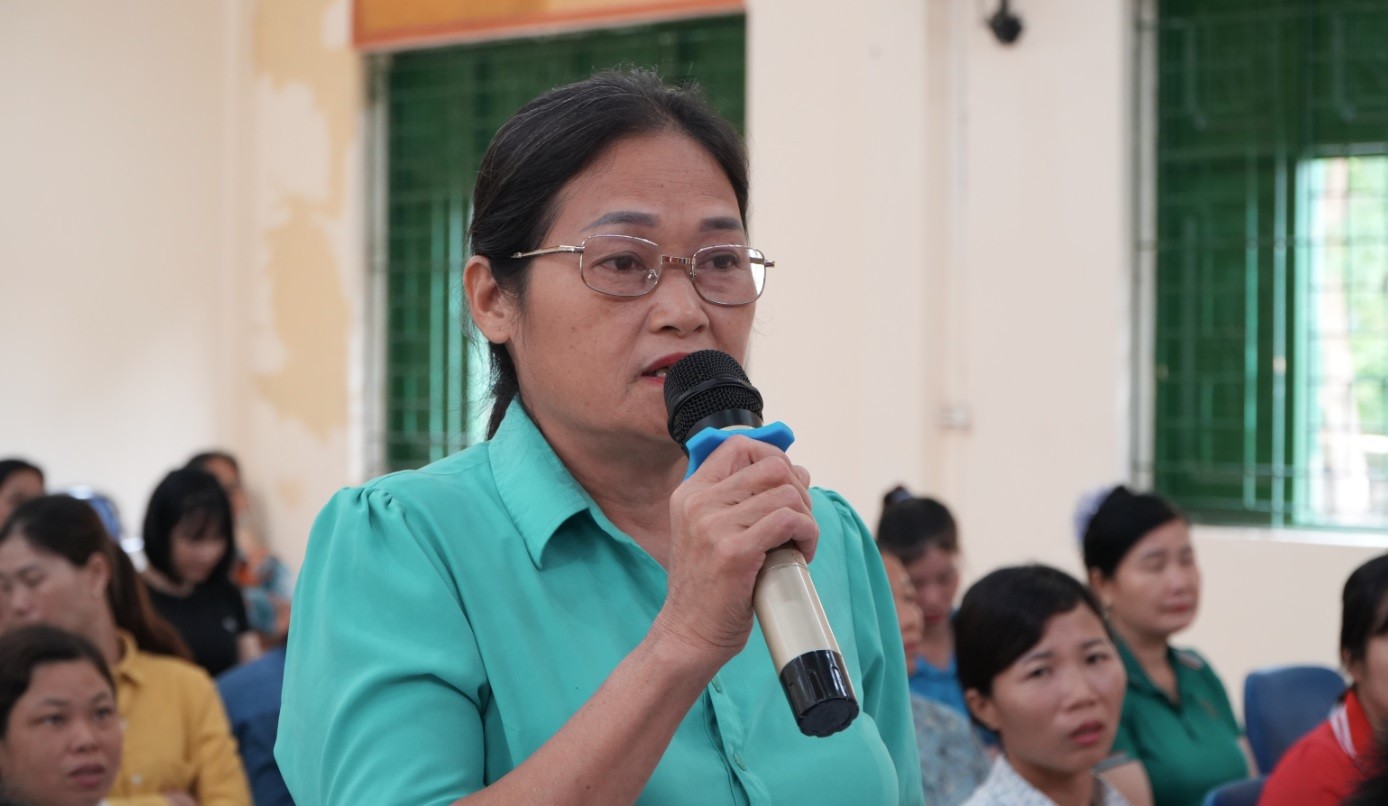 hoi-vien-phu-nu-neu-y-kien.jpg