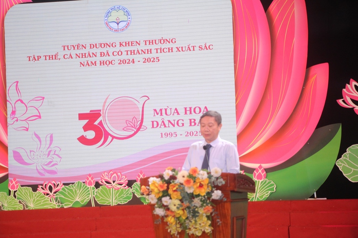 Giám đốc Sở GD-ĐT TP HCM: Nhiều năm qua, quận 1 luôn khẳng định thương hiệu riêng về GD-ĐT - Ảnh 1.
