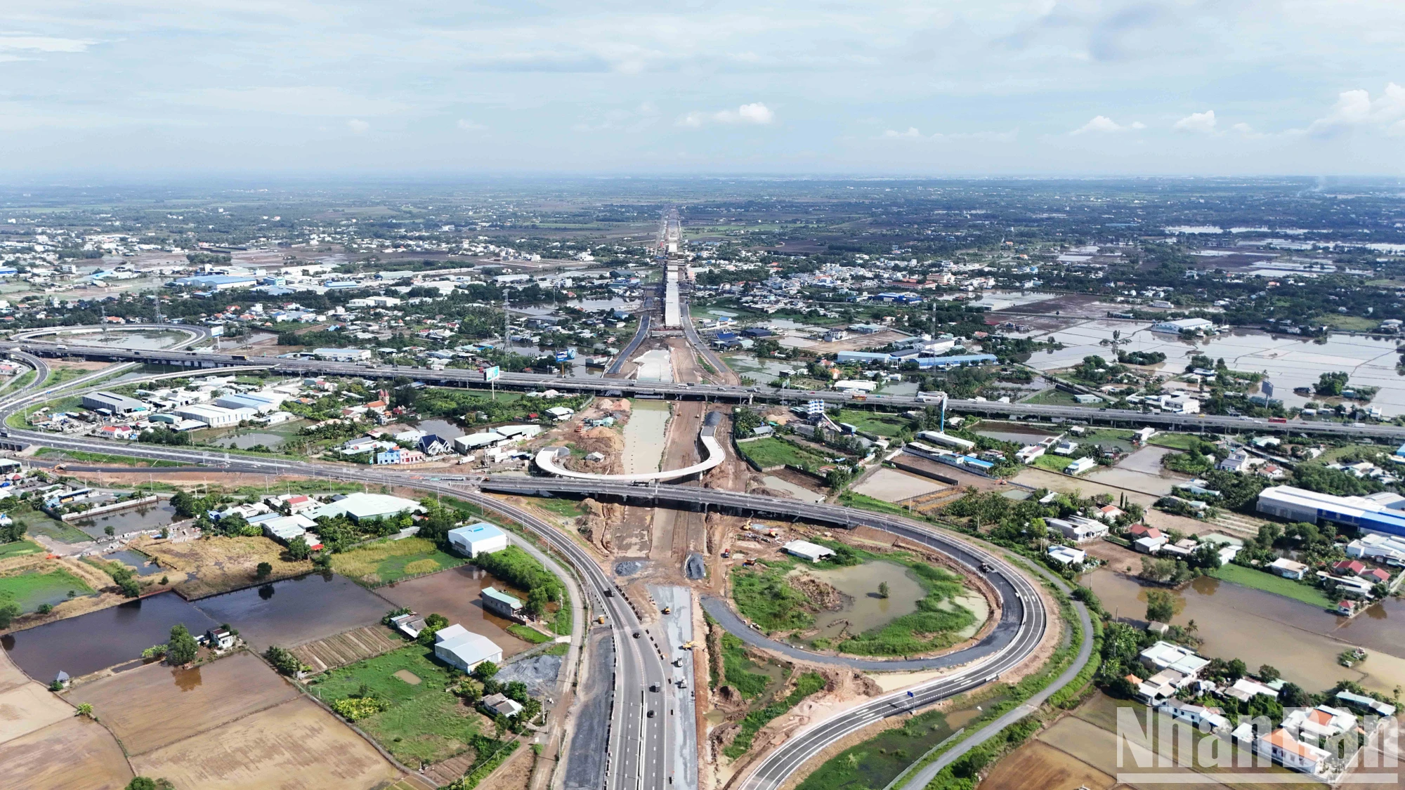 [Photo] Gros plan du projet reliant 3 autoroutes clés du Sud, photo 1