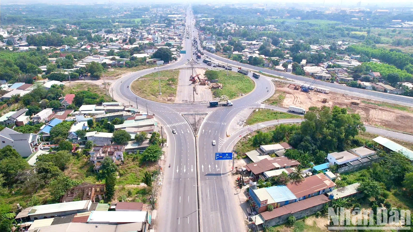 [Foto] Autopista Ben Luc-Long Thanh después de más de 10 años de construcción foto 9