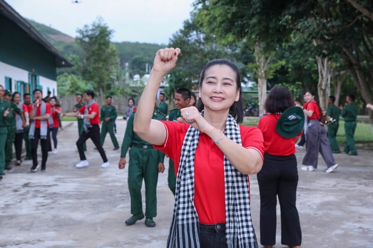  lễ chào cờ  - Ảnh 7.