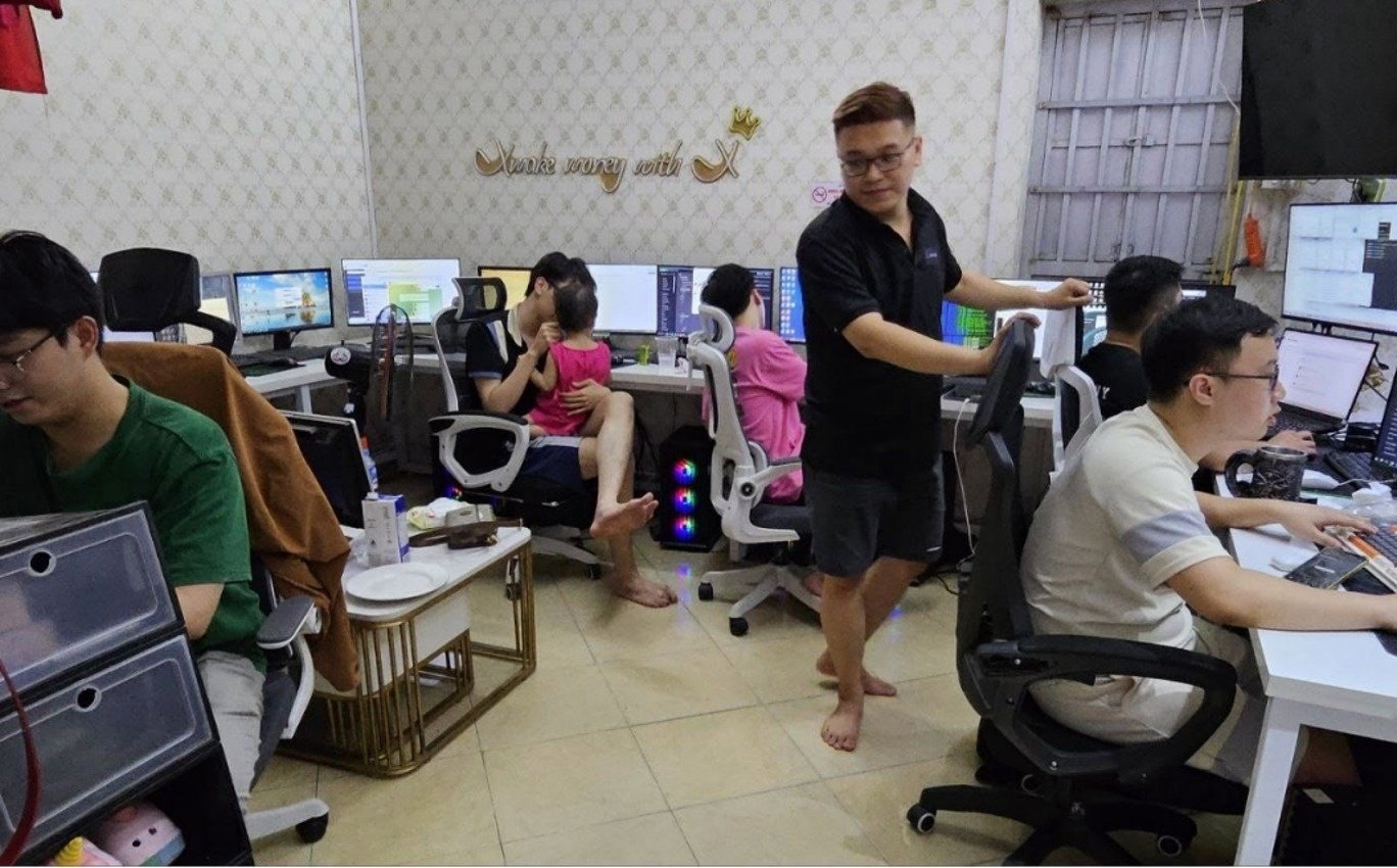 X kien 8 nguoi Viet anh 3