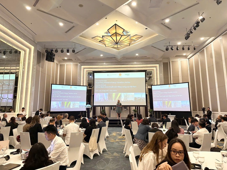 Hành trình chuyển dịch năng lượng của Việt Nam và cam kết đồng hành từ quốc tế- Ảnh 2.