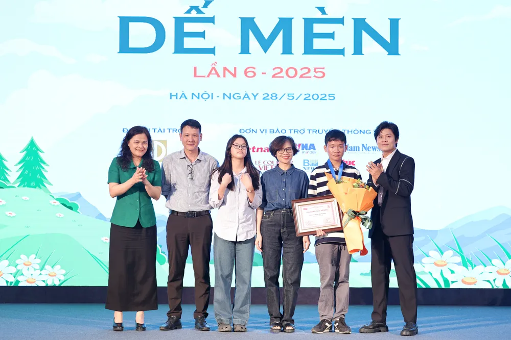 HHKD5377.JPG