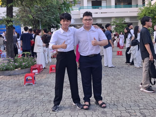 Lê Kiến Thành đoạt huy chương bạc Olympic tin học châu Á - Thái Bình Dương - Ảnh 3.