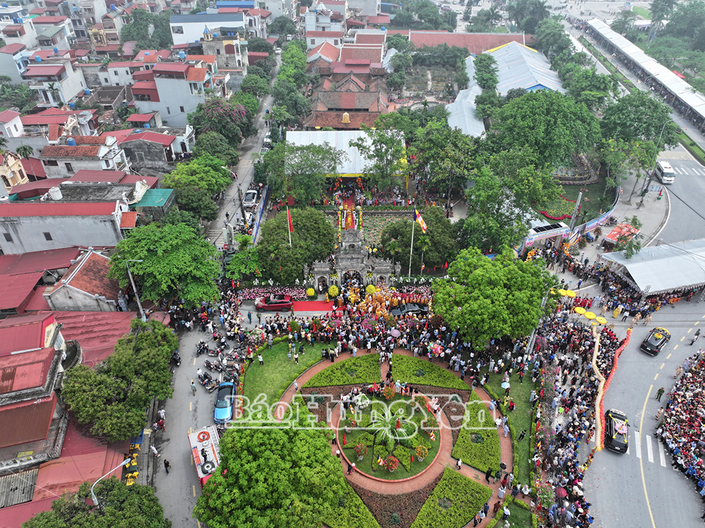 Panoramic view of the Buddha's relics at Chuong Pagoda (Hung Yen city)