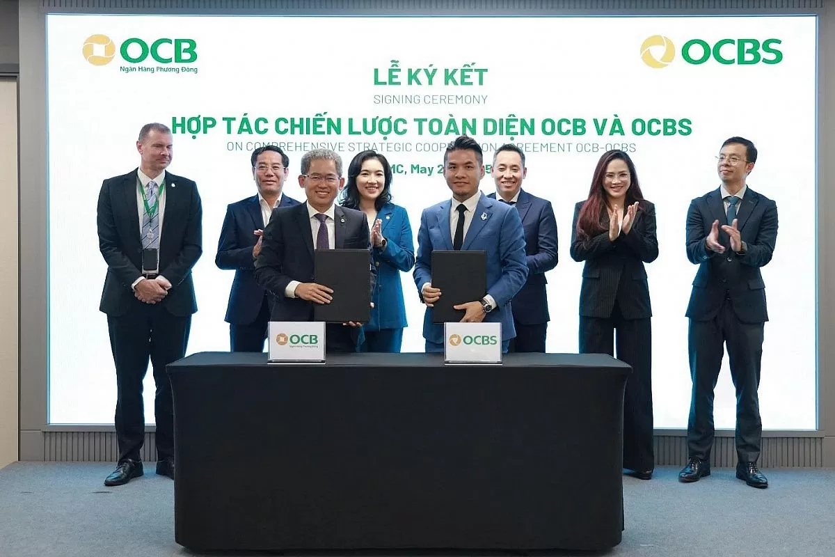 Ngân hàng “bắt tay” công ty chứng khoán: Gia tăng lợi ích cho khách hàng