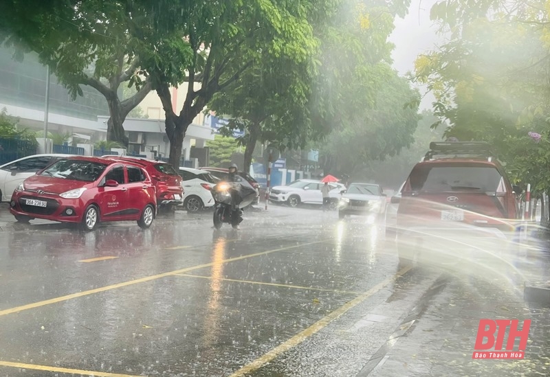 Répondre de manière proactive aux fortes pluies et aux inondations sur les rivières de la province de Thanh Hoa
