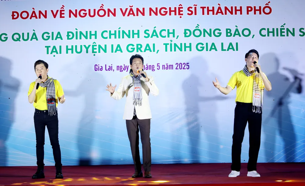 aaa233A0212.jpg