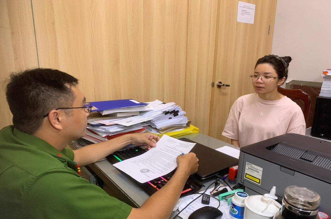Đánh sập sàn tiền ảo, lừa đảo hàng chục ngàn người đầu tư gần 10.000 tỉ đồng- Ảnh 2.