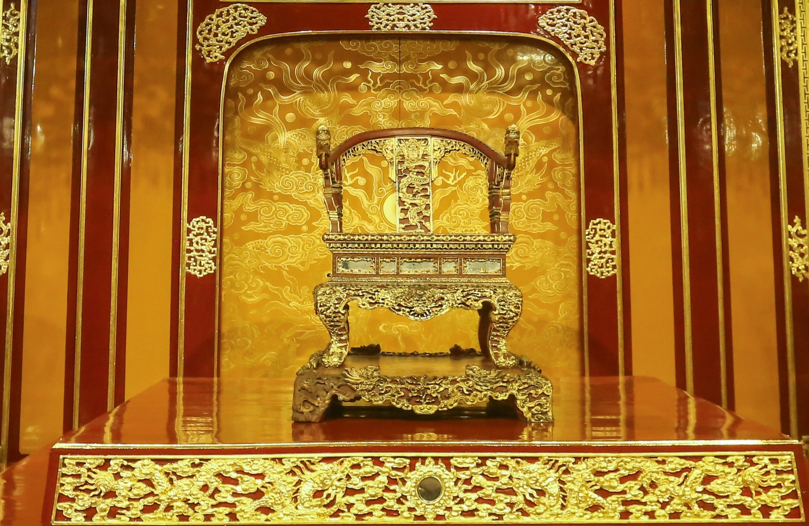 Di tích triều Nguyễn liên tiếp bị xâm hại: Làm sao bịt 'lỗ hổng'?- Ảnh 3.