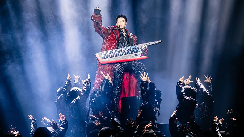 Soobin thăng hoa cùng âm nhạc dân tộc trong solo concert đầu tiên ảnh 3