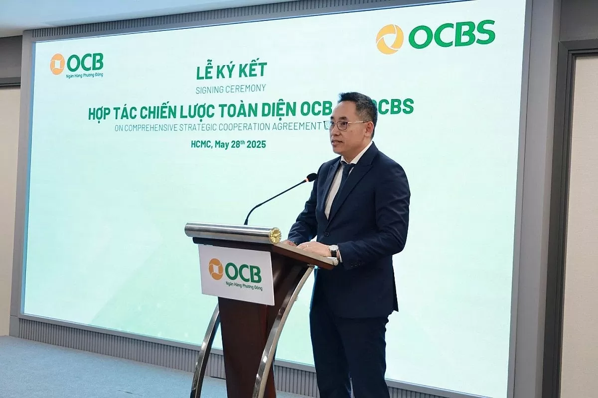 Ngân hàng “bắt tay” công ty chứng khoán: Gia tăng lợi ích cho khách hàng