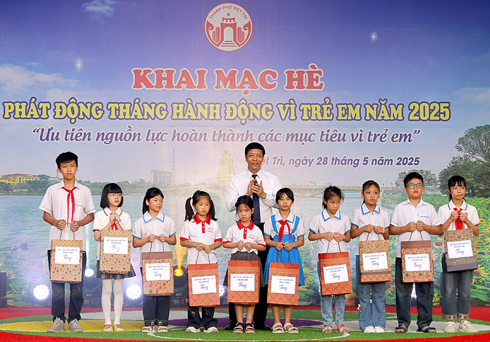 Khai mạc hè và phát động Tháng hành động vì trẻ em