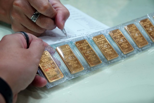 Giá vàng hôm nay 28.5.2025: Tăng giảm trái chiều - Ảnh 1.
