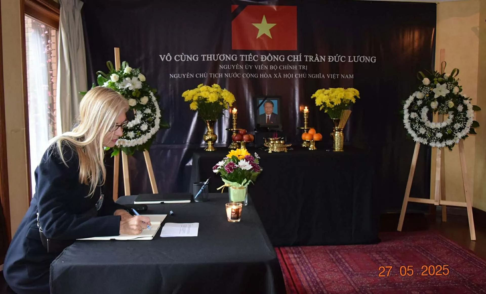 Đại sứ quán Việt Nam tại Chile tổ chức Lễ viếng và mở sổ tang tưởng niệm nguyên Chủ tịch nước Trần Đức Lương
