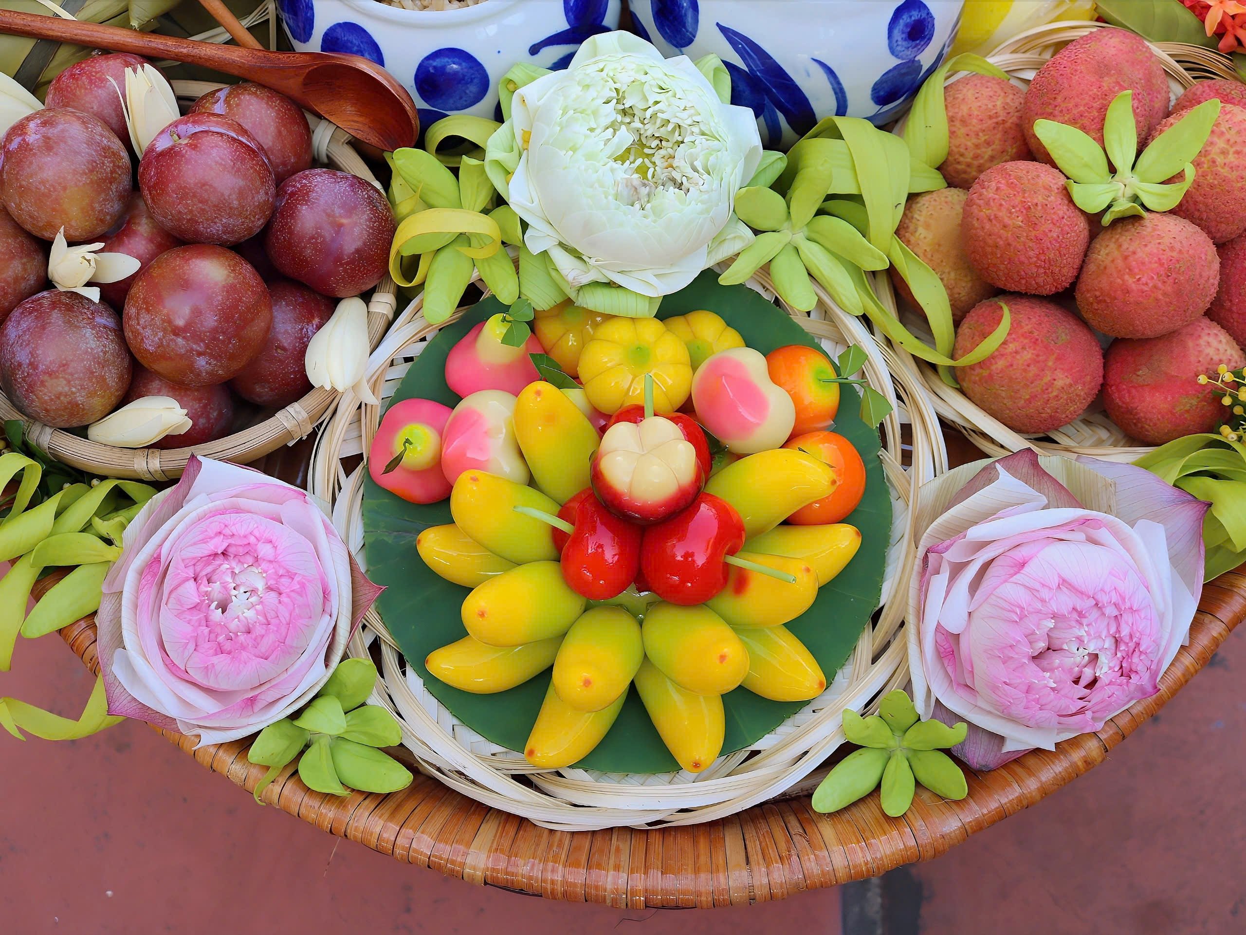 Chiêm ngưỡng mâm cúng Tết Đoan Ngọ đẹp như tranh của mẹ đảm Hà thành: Gói trọn hồn Việt trong từng lễ vật - Ảnh 10.